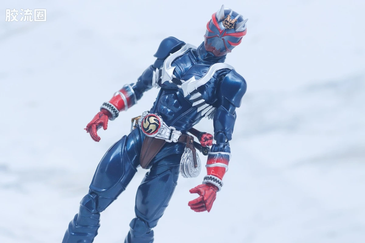 SHF 真骨雕假面骑士系列 假面骑士响鬼 20th Anniversary Ver. - 图片